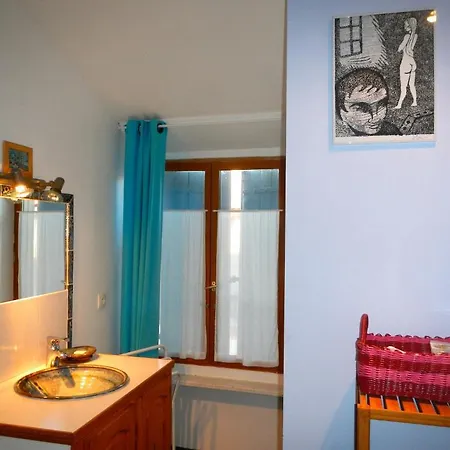 Gite Le Lavoir - La Poterie Feriehus *